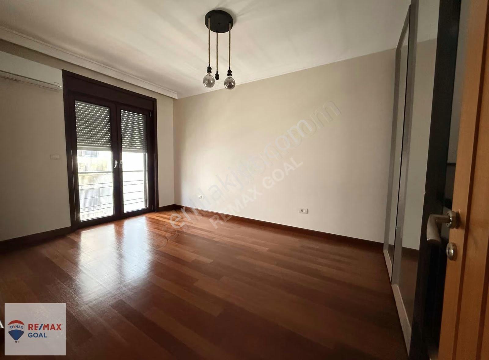 Caddebostan Taş Mektep'te Geniş 4+1 Dubleks Kiralık Daire - Görsel 11