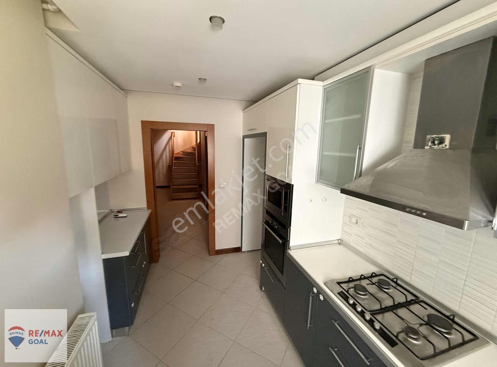 Caddebostan Taş Mektep'te Geniş 4+1 Dubleks Kiralık Daire - Görsel 2