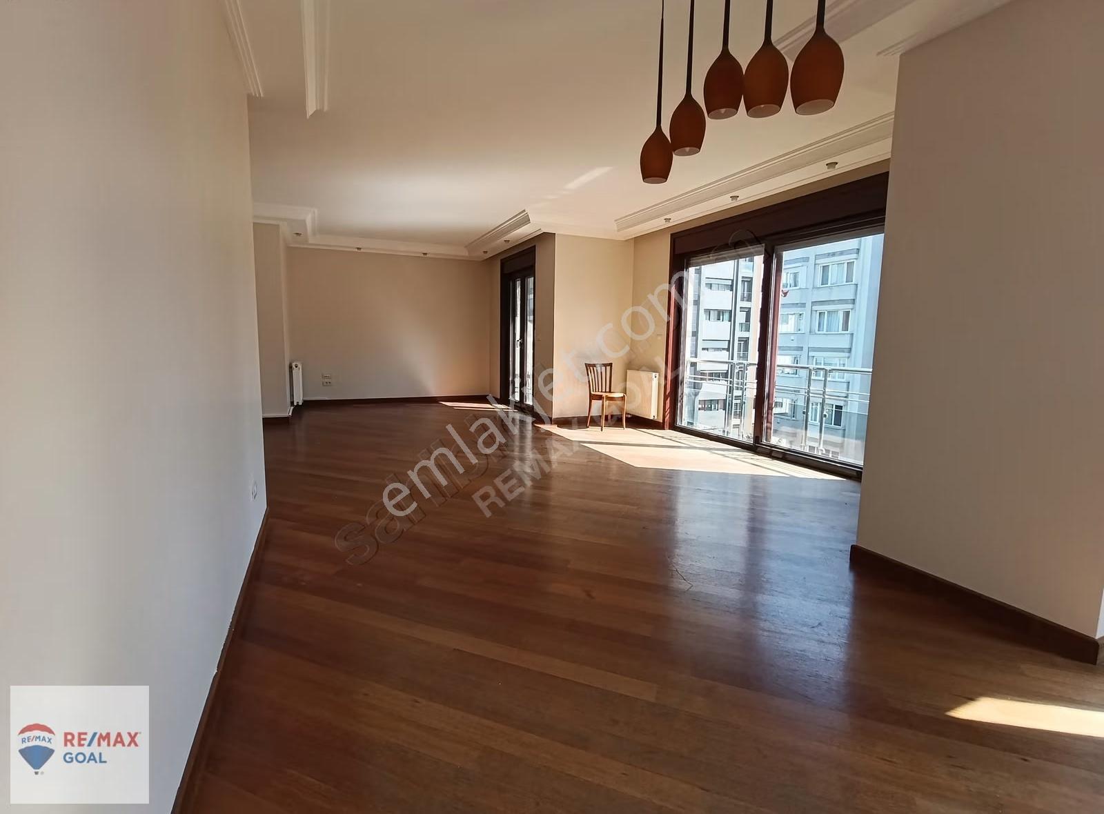 Caddebostan Taş Mektep'te Geniş 4+1 Dubleks Kiralık Daire - Görsel 33