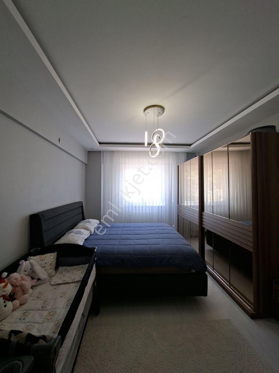Seyrantepe'de Site İçinde Fırsat 3+1 Daire - Görsel 24