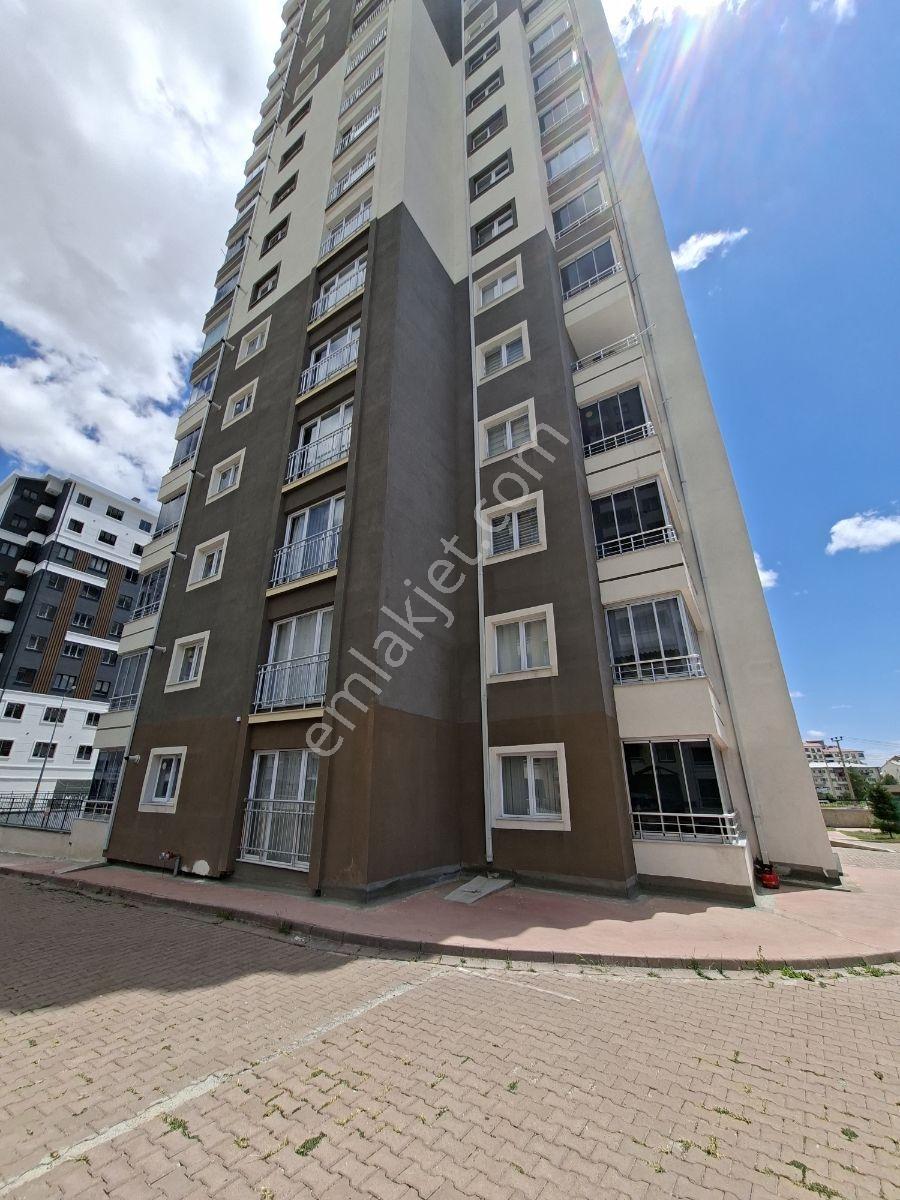 Seyrantepe'de Site İçinde Fırsat 3+1 Daire - Görsel 34