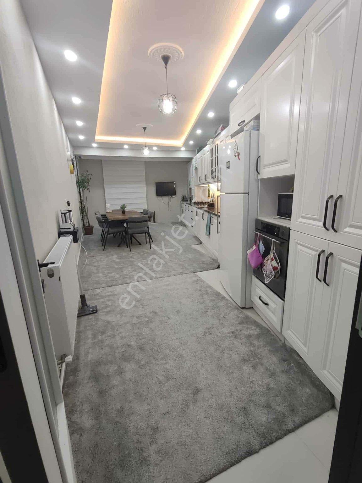 Çivril Çarşı Merkezde Tüm Kamu Kurumlarına Yürüme Mesafesinde Satılık Sıfır Lüks 3+1 180 M2 Daire - Görsel 2