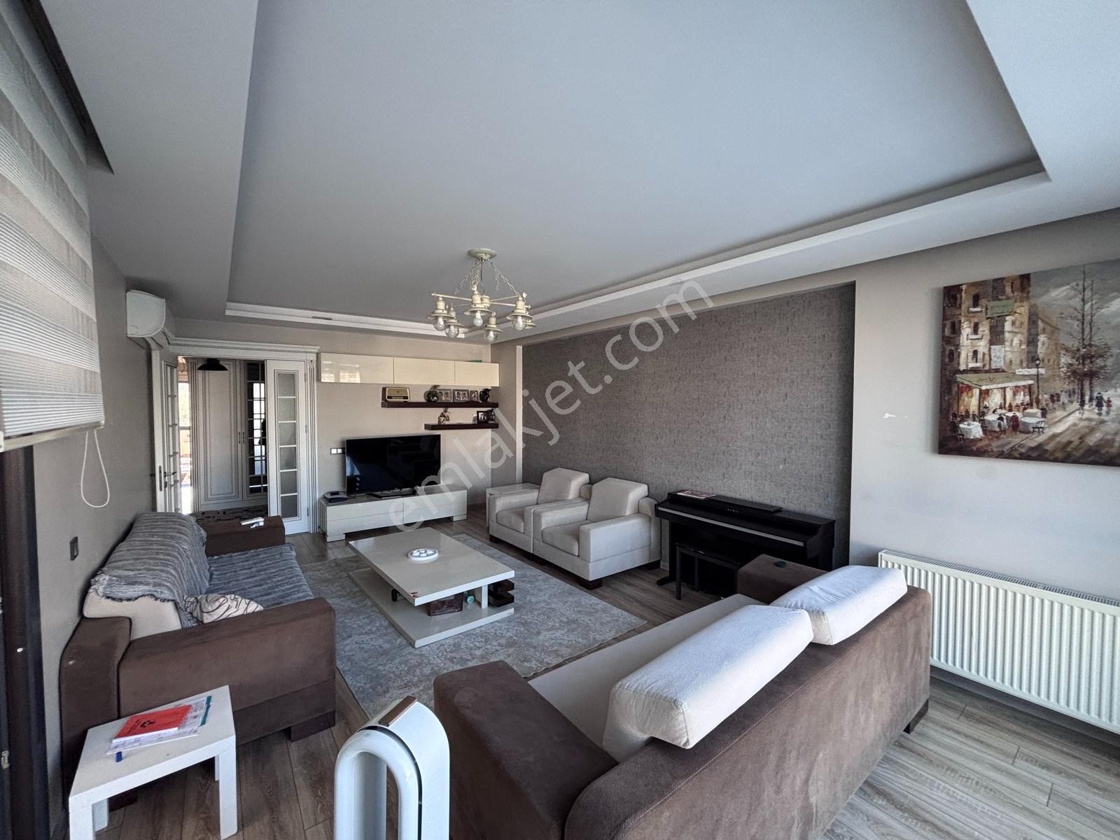 Parsel Gayrimenkul' Den 200 M² Özel Teraslı 3+1 Daire - Görsel 25