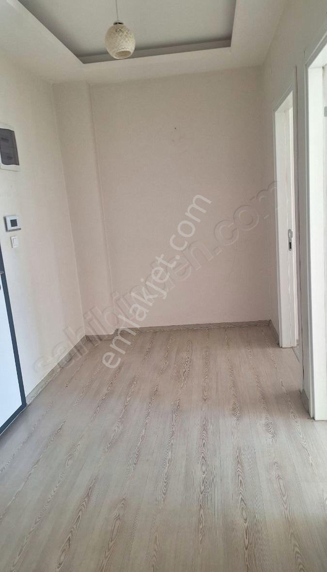 Buca İnönü Arakat Ebebeyin Banyolu Daire - Görsel 2