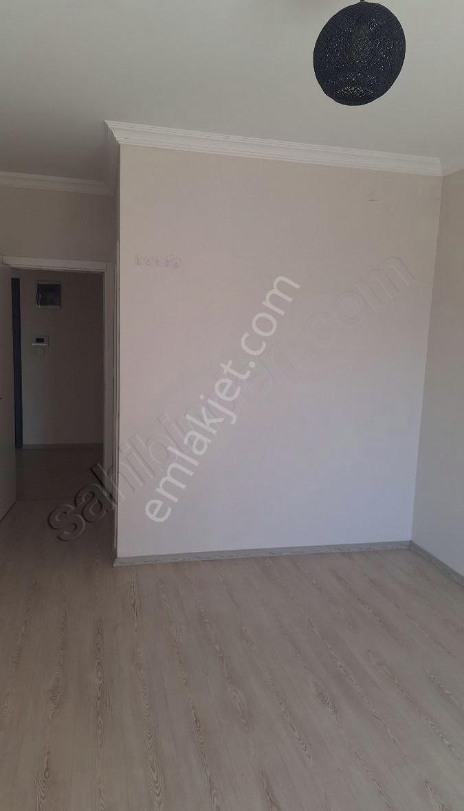 Buca İnönü Arakat Ebebeyin Banyolu Daire - Görsel 18