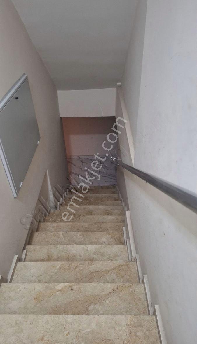 Buca İnönü Arakat Ebebeyin Banyolu Daire - Görsel 10
