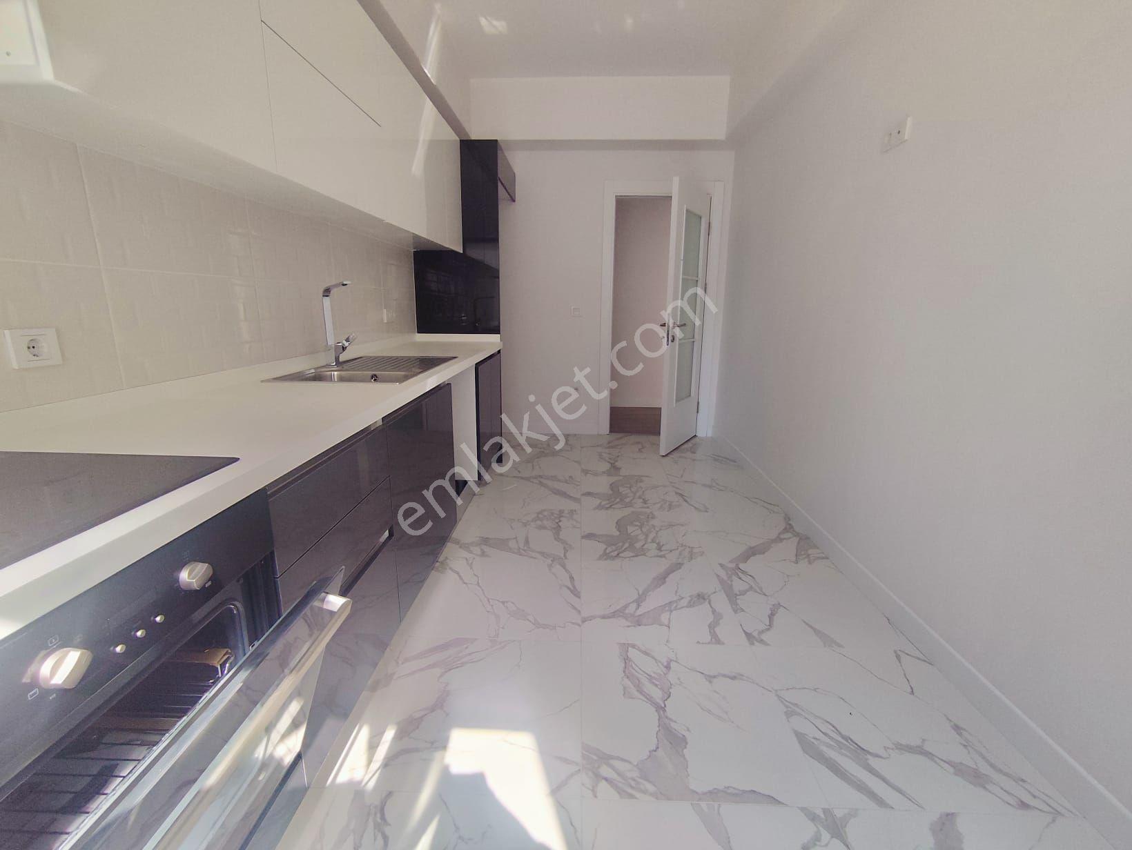 Mertcan Dan Havuzlu - Güvenlikli Site İçi 2+1 İskanlı Lüks Daire - Görsel 20