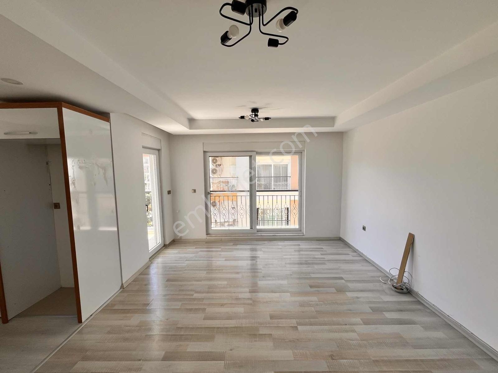 Hurma'da Havuzlu Site İçerisinde Kapalı Otoparklı 2+1 Daire - Görsel 15
