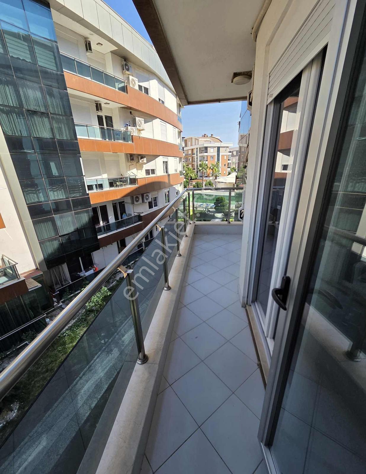 Konyaaltı Liman'da Havuzlu Kapalı Otopark Eşyalı 2+1 Kiralık - Görsel 11