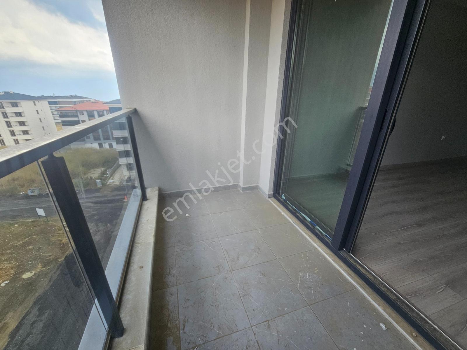 Atatürk Mah. Yerden Isıtmalı Geniş Ferah 1+1 Kiralık Daire - Görsel 24