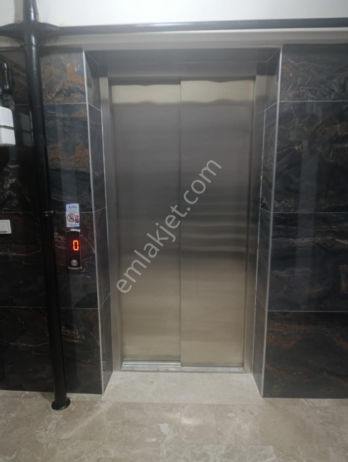 Binax Bakırçaygayrimenkulden Havuz Manzaralı 1+1 Daire Fırsatı - Görsel 9