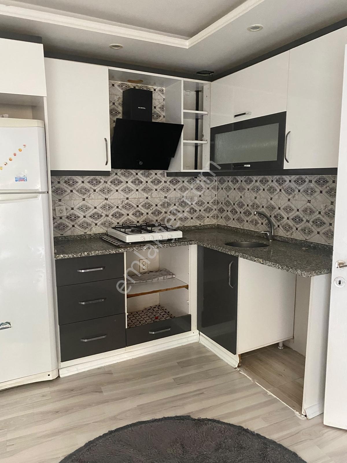 Muradiye Mah. Belediye Yakınında 1+1 Full Eşyalı Daire - Görsel 7