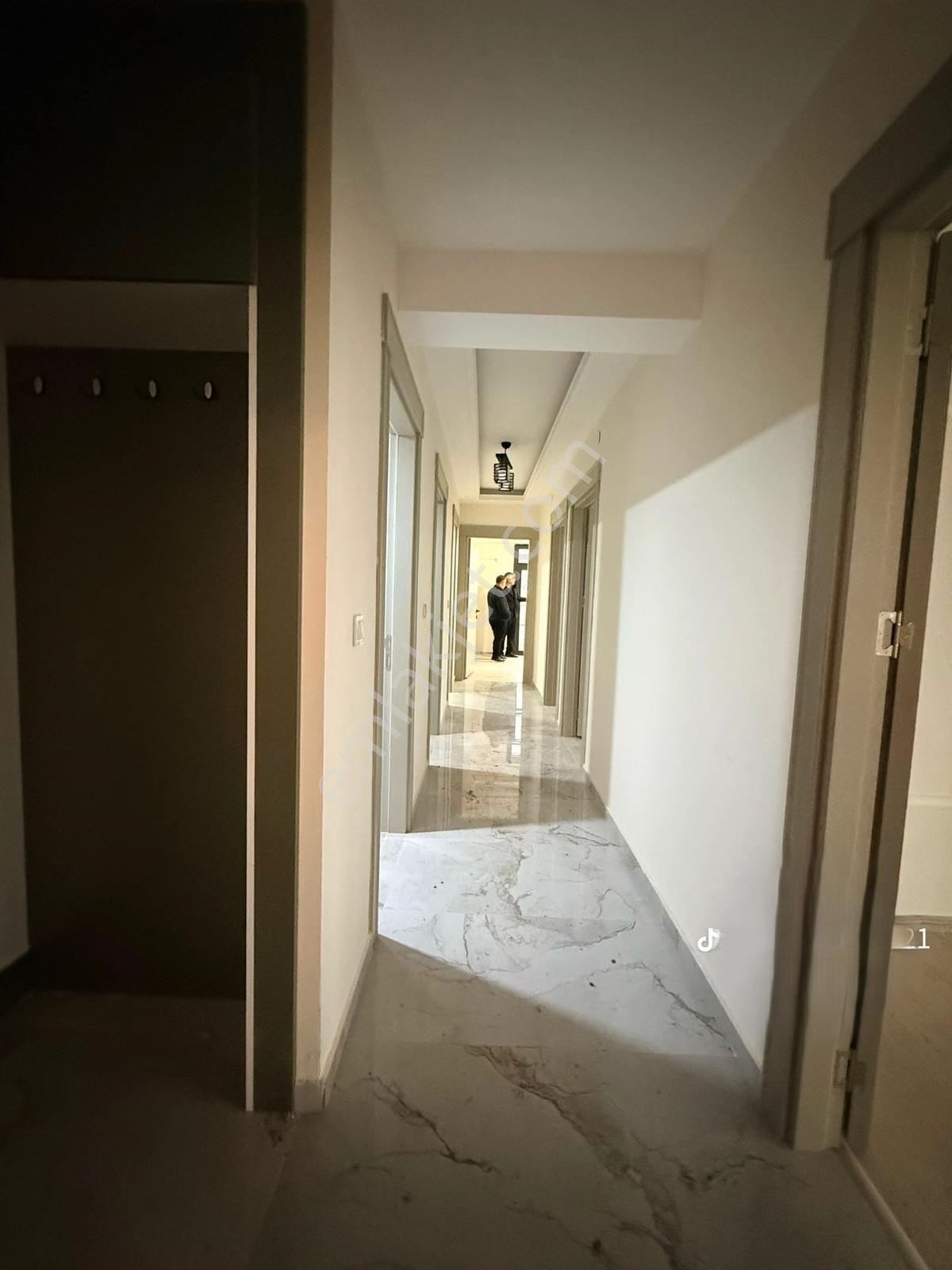 Rota'dan Cezaevi Karşısı Azd De 3.5+1 Ultra Lüks Havuzlu Daire - Görsel 12