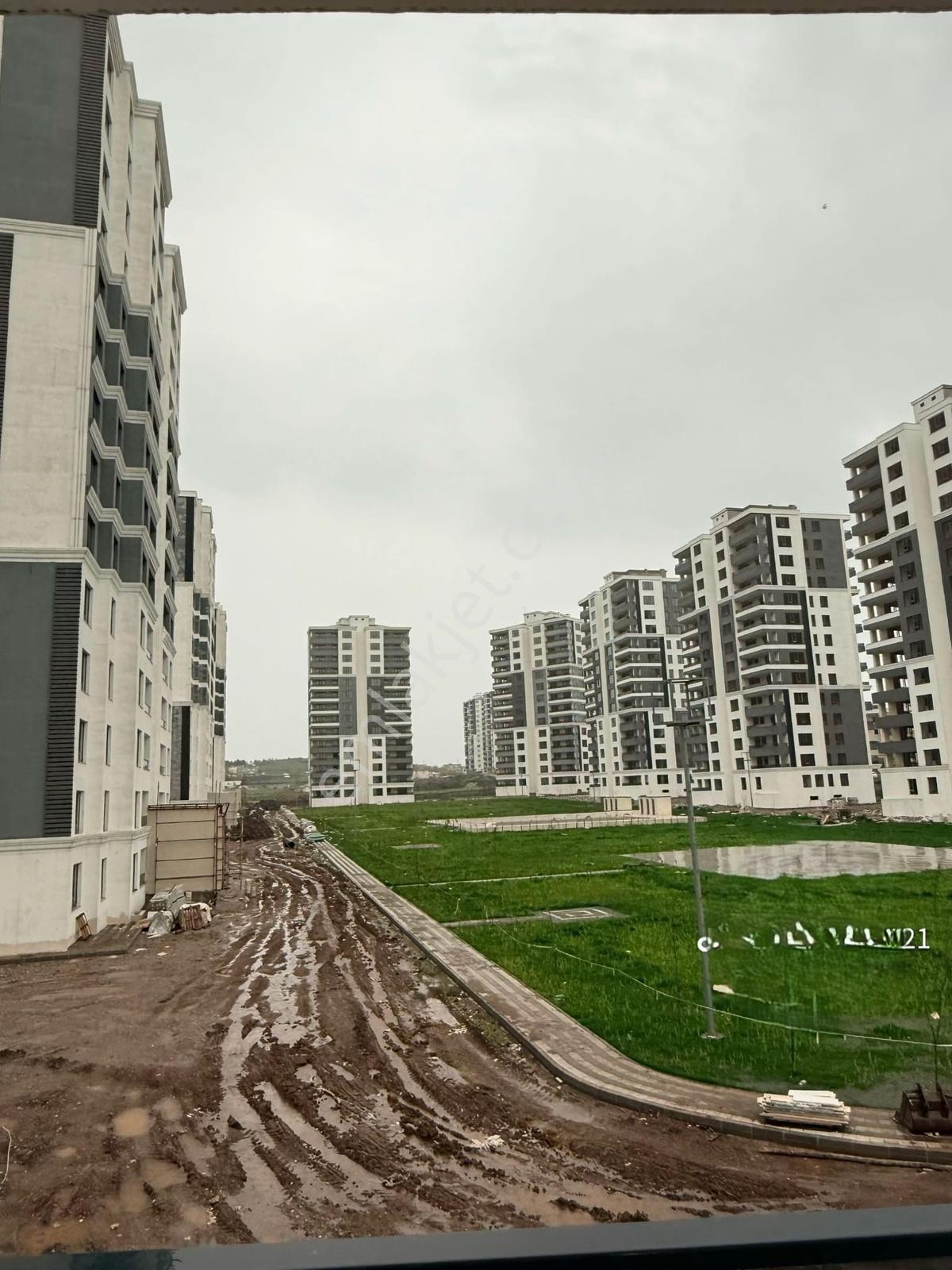 Rota'dan Cezaevi Karşısı Azd De 3.5+1 Ultra Lüks Havuzlu Daire - Görsel 18