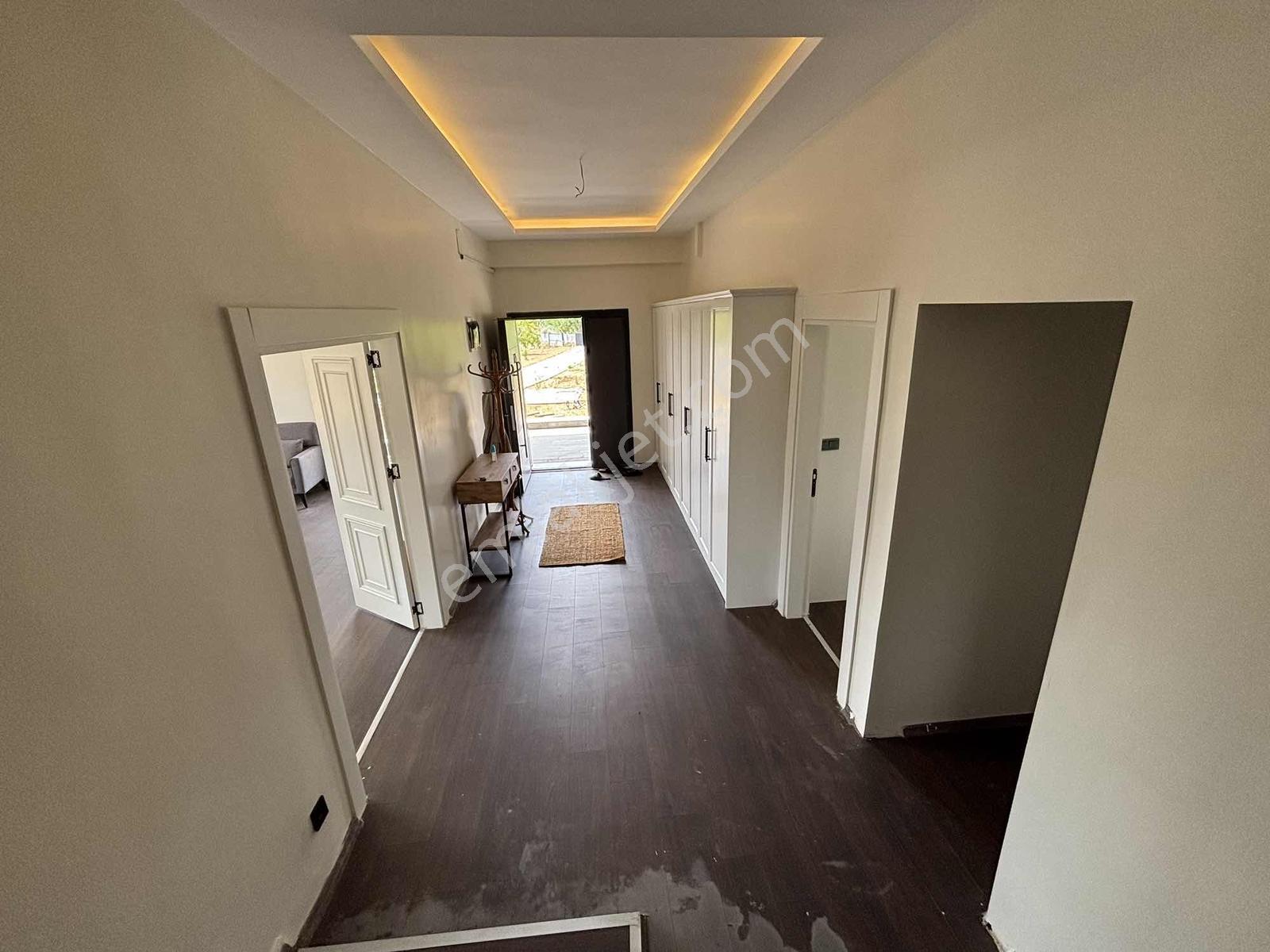 Ormanın Eteğinde 3,500m2 Lüks 4+1 Villa - Görsel 24