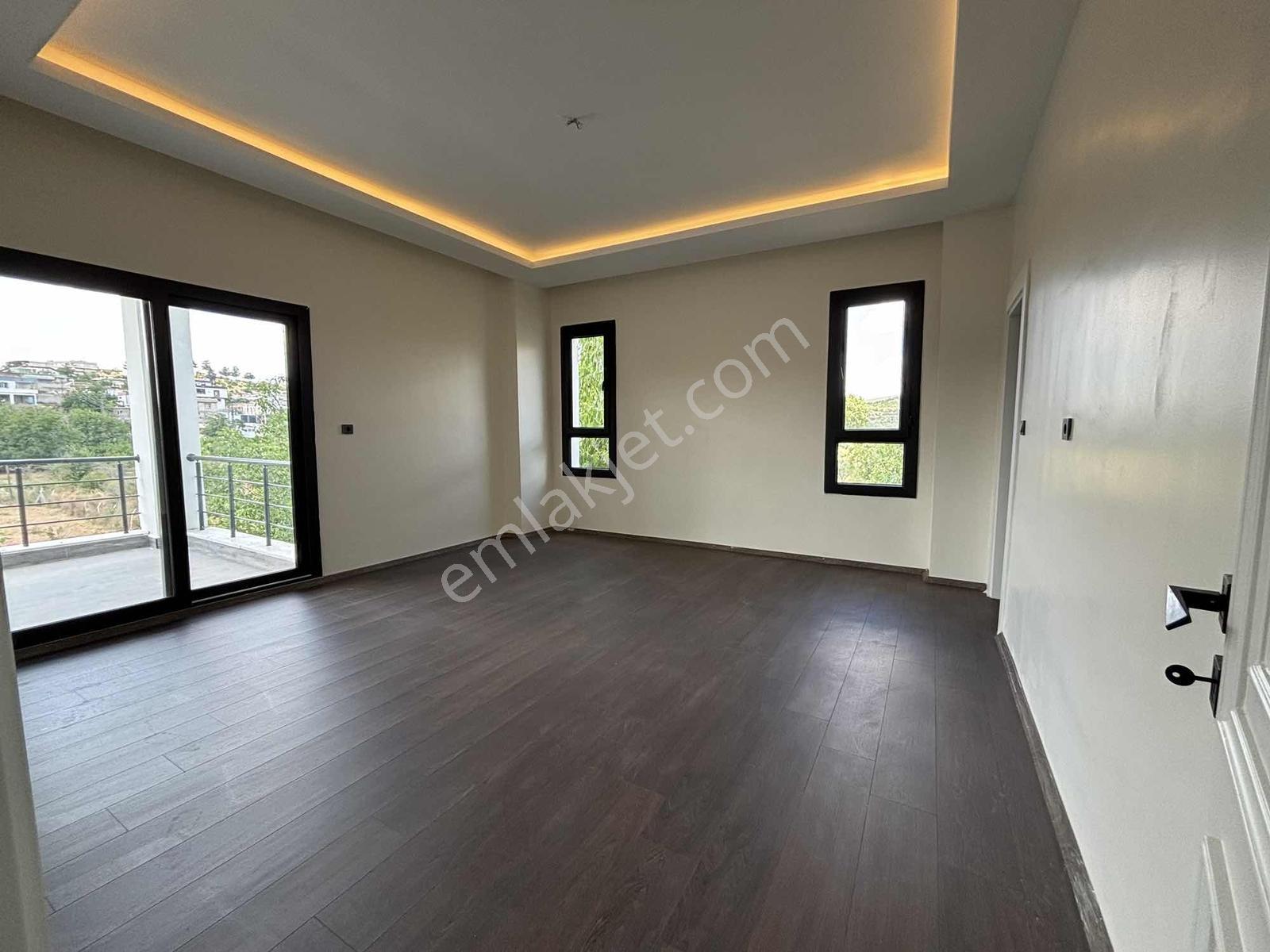 Ormanın Eteğinde 3,500m2 Lüks 4+1 Villa - Görsel 29