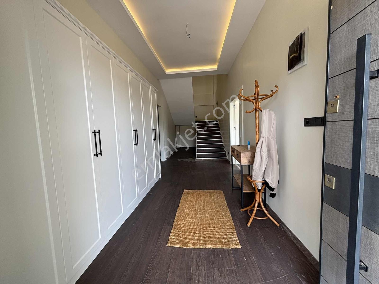 Ormanın Eteğinde 3,500m2 Lüks 4+1 Villa - Görsel 5