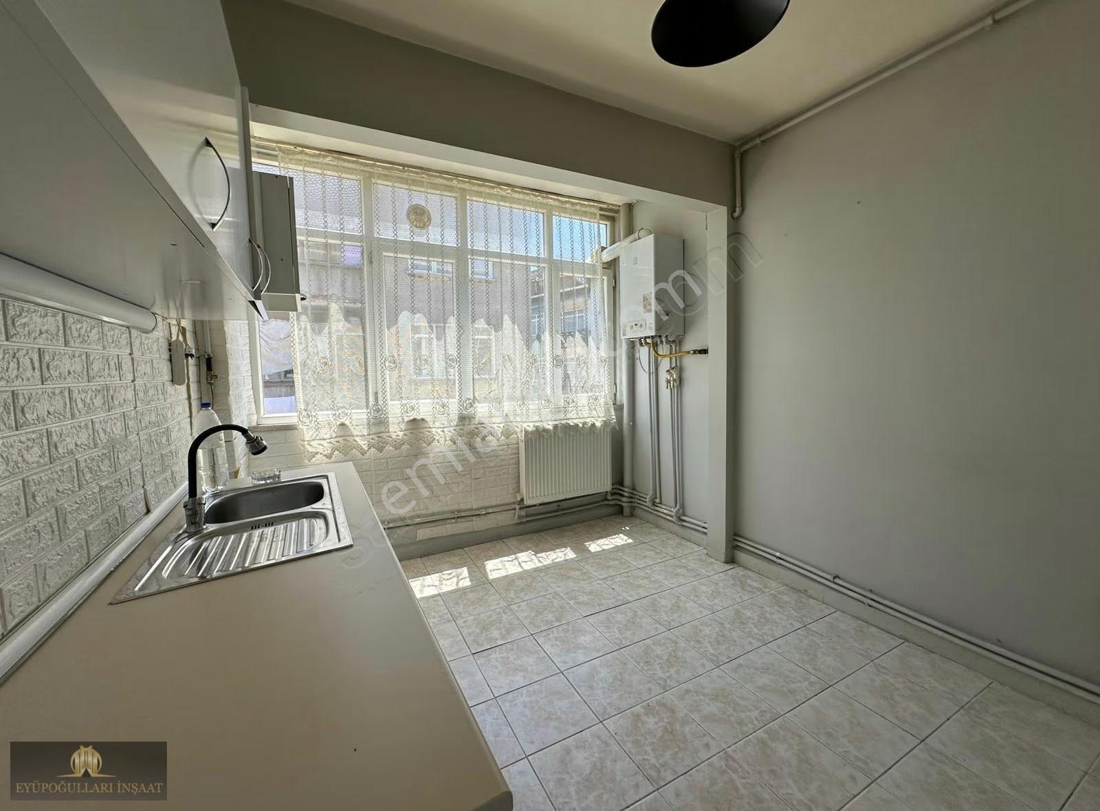 B.paşa Orta Mah. 2+1 80 M2 Ara Kat Kiralık Daire - Görsel 8