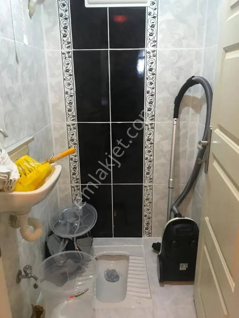 Edirne Özsoy Emlak'dan Merkezde Eşyalı Kiralık 2+1 Temiz Daire - Görsel 6