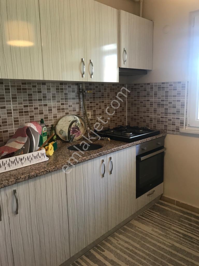Edirne Özsoy Emlak'dan Merkezde Eşyalı Kiralık 2+1 Temiz Daire - Görsel 23