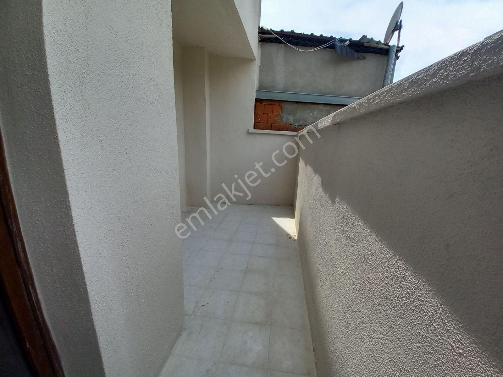 Buca Heykel' De Zeminüstü 1.kat 5+1 Kiralık İşyeri - Görsel 32