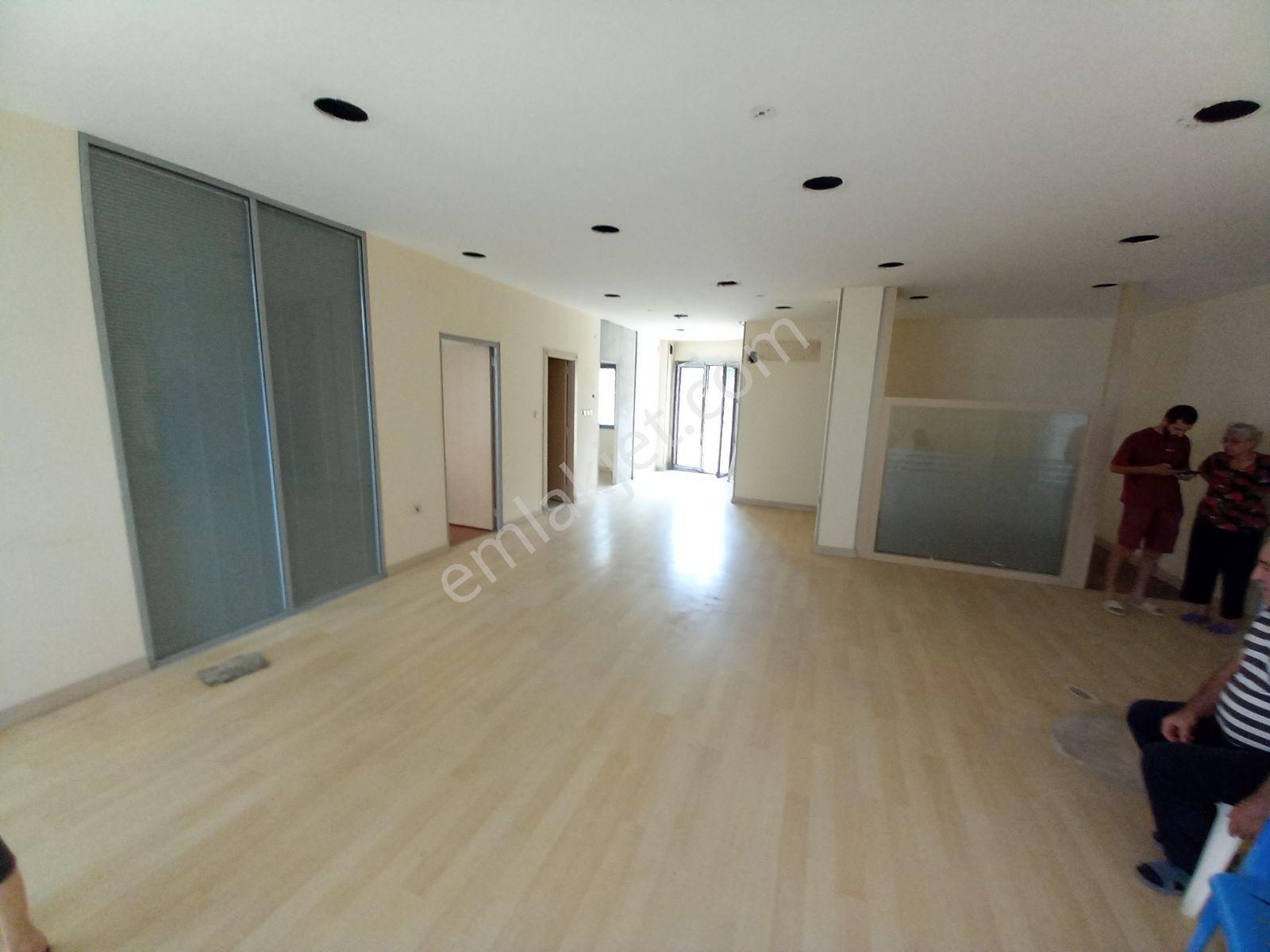 Buca Heykel' De Zeminüstü 1.kat 5+1 Kiralık İşyeri - Görsel 26