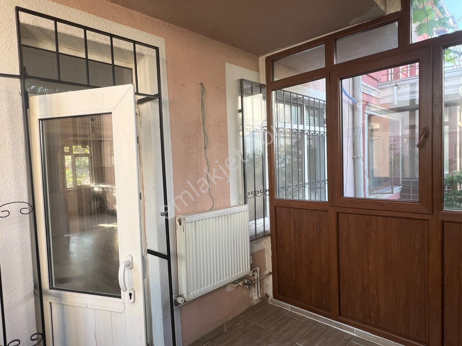 Uğur Mumcu Mahallesinde Köşe Konumda Mantolamalı 4 Oda 2 Salon - Görsel 21
