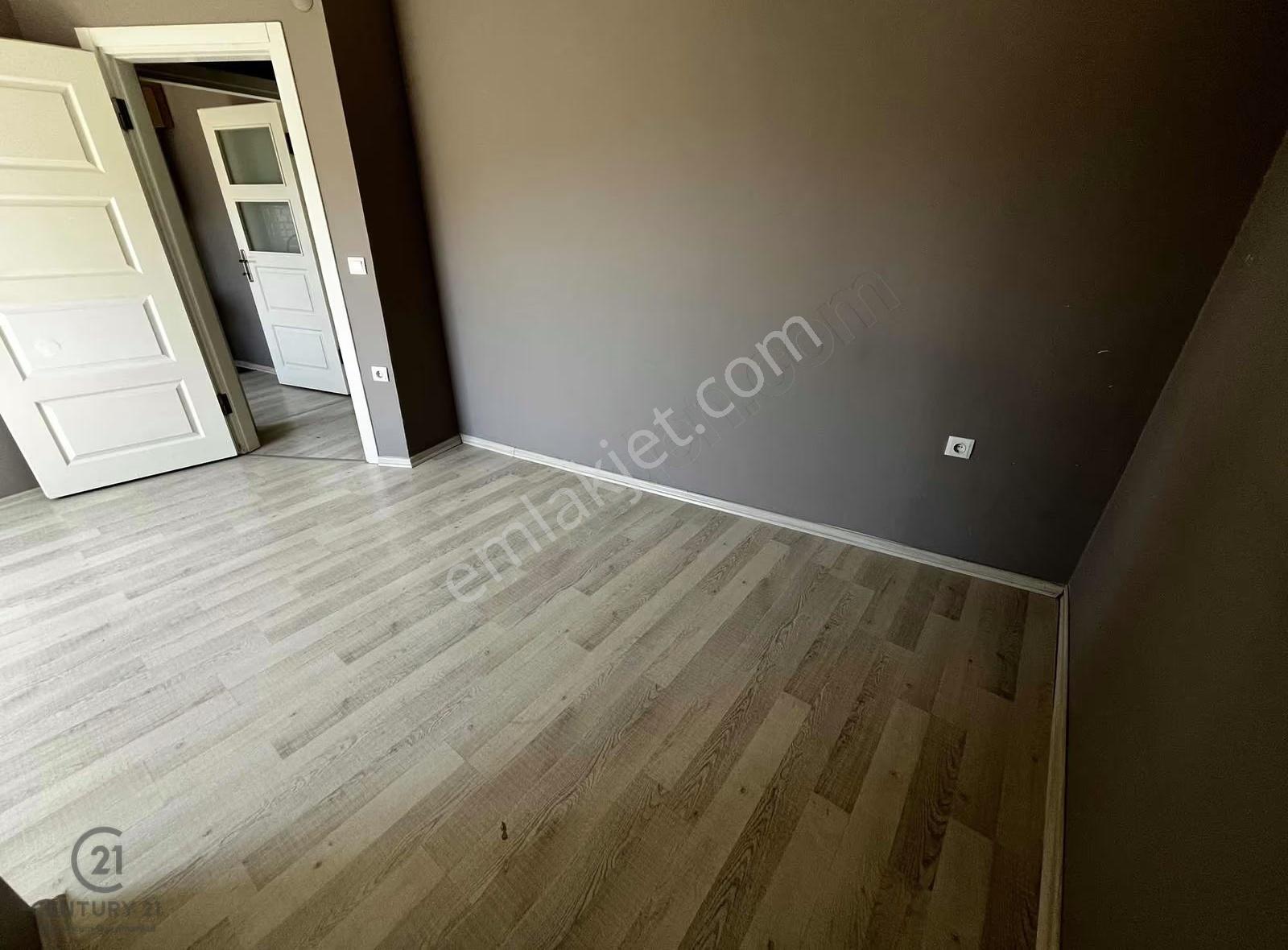 Eyüp Güzeltepe Mahallesi Ebeveyn Banyolu Boş 3+1 Kiralık Daire - Görsel 12