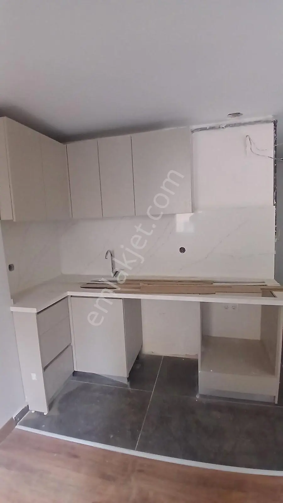 Sağlam'dan Bostancı Metrosuna Çok Yakın İskanlı Daire - Görsel 9