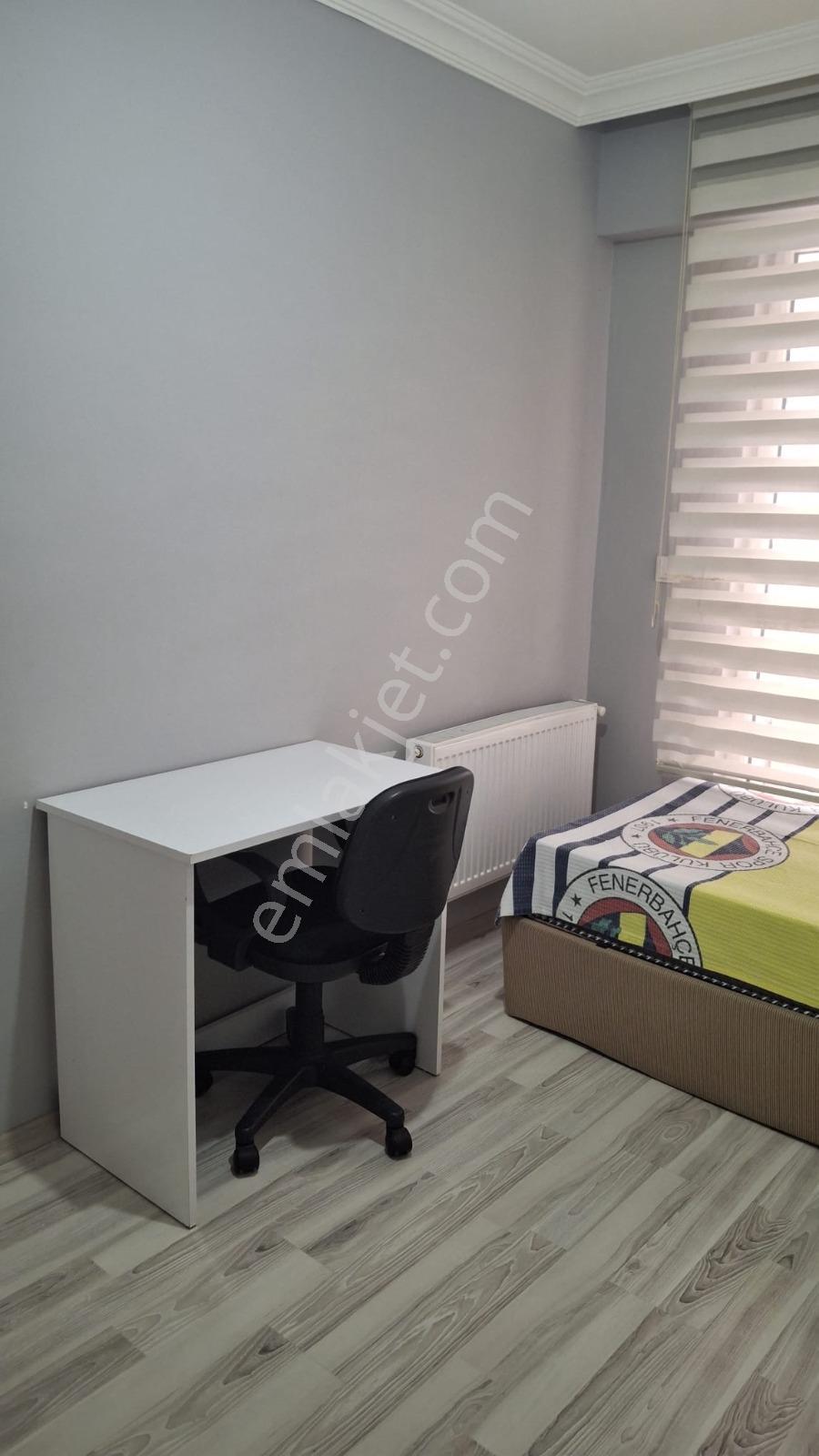 Kemalpaşa Loca Sitesinde Full Eşyalı Bakımlı 3+1 Satılık Daire ! - Görsel 6