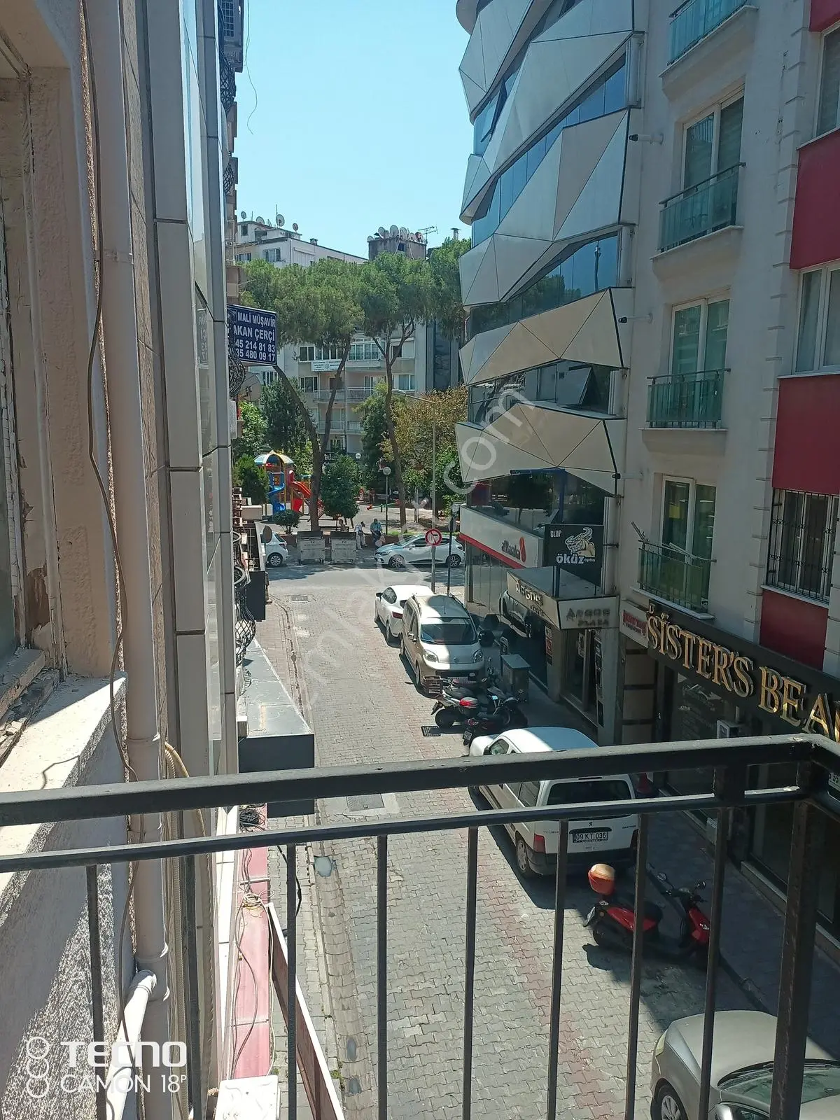 Aydın Satılık Cumhuriyet Mah. 3+1 Daire Tadilat İstiyor