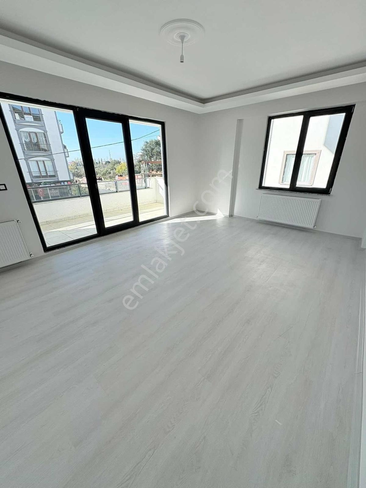 "hak-seç Emlak Armutlu" Dan Kiralık 2+1 Geniş Daire - Görsel 2