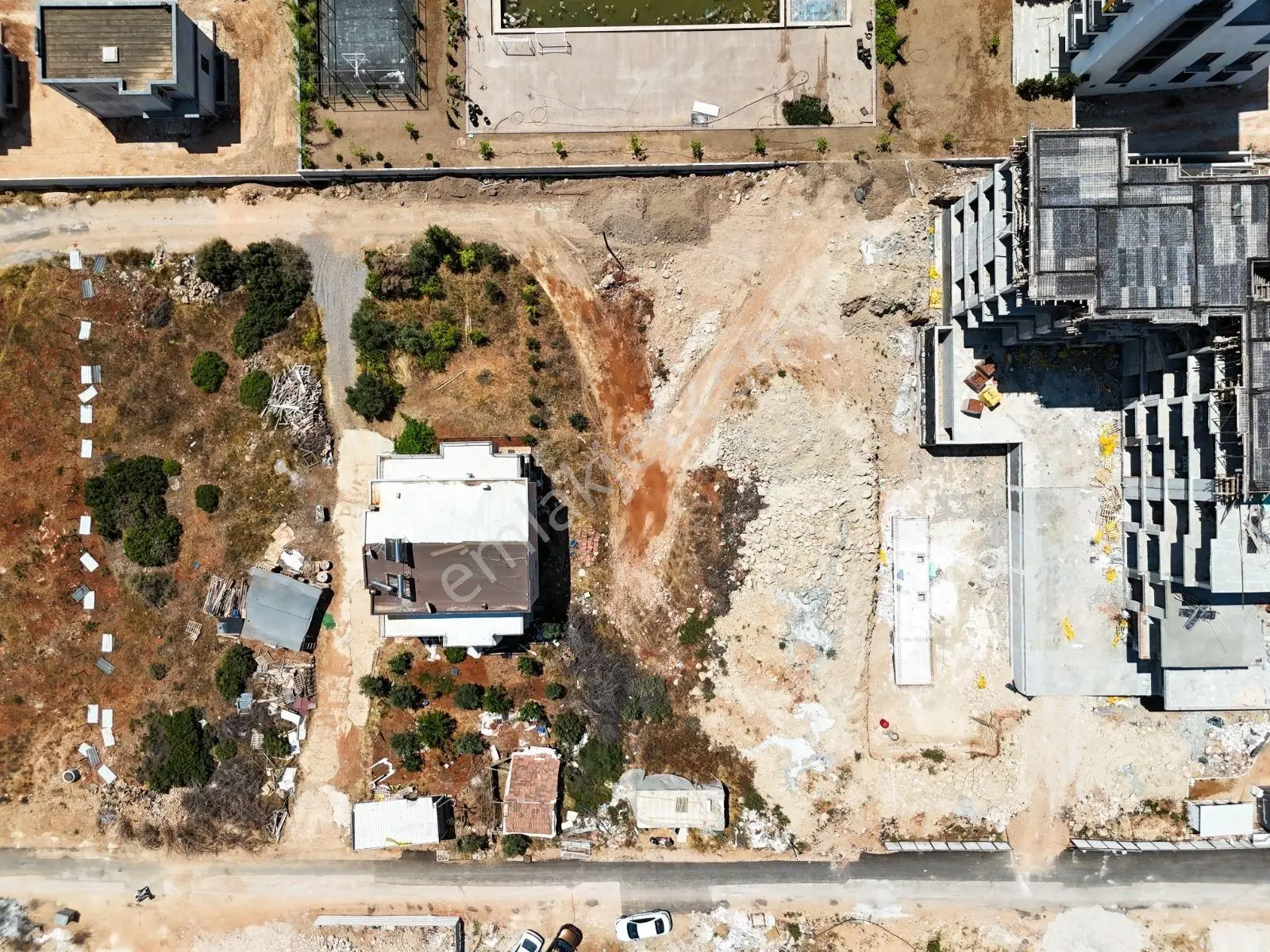 Altıntaş'ta Harika Lokasyonda 1303 M² Arsa - Görsel 22