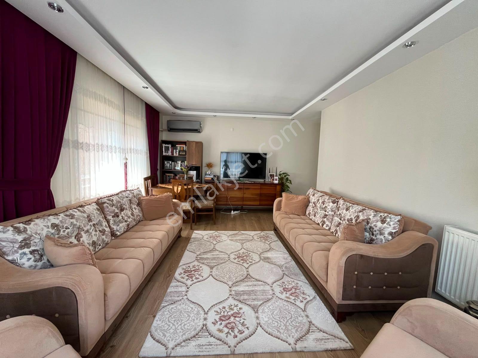 Akıncılar Mahallesinde Ebeveyn Banyolu 3+1 Kiralık Daire - Görsel 2