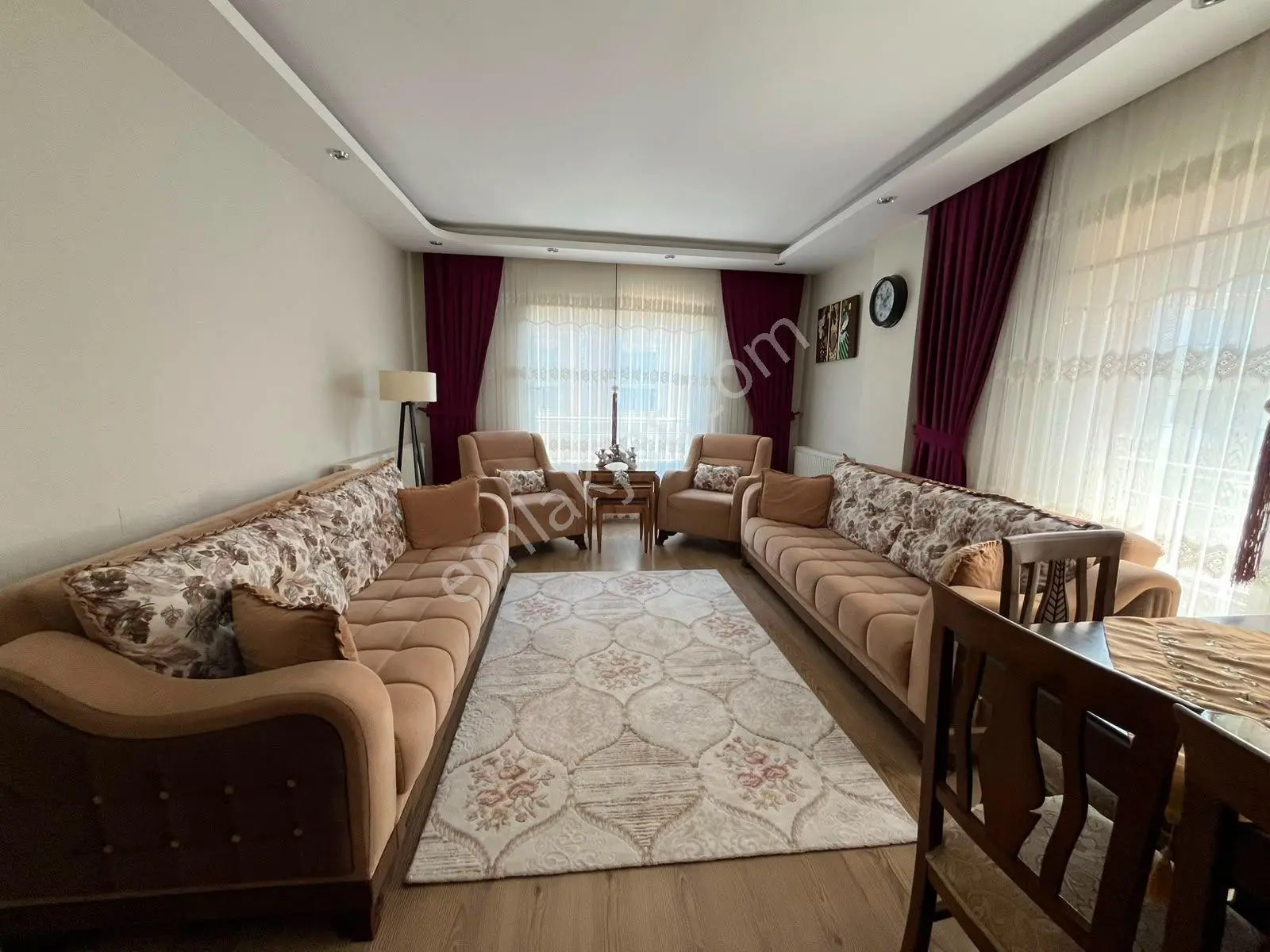 Akıncılar Mahallesinde Ebeveyn Banyolu 3+1 Kiralık Daire - Görsel 4