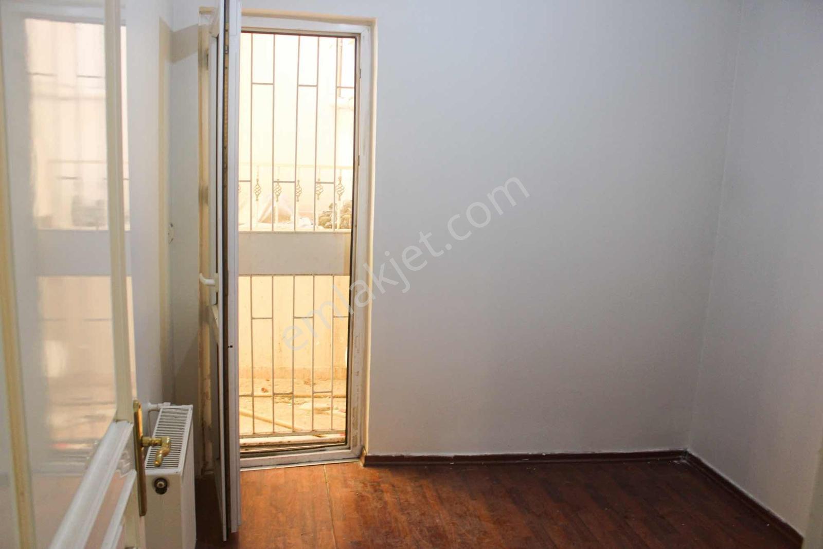 Yeşilköy 3+1 Satılık Bahçe Katı - Görsel 25