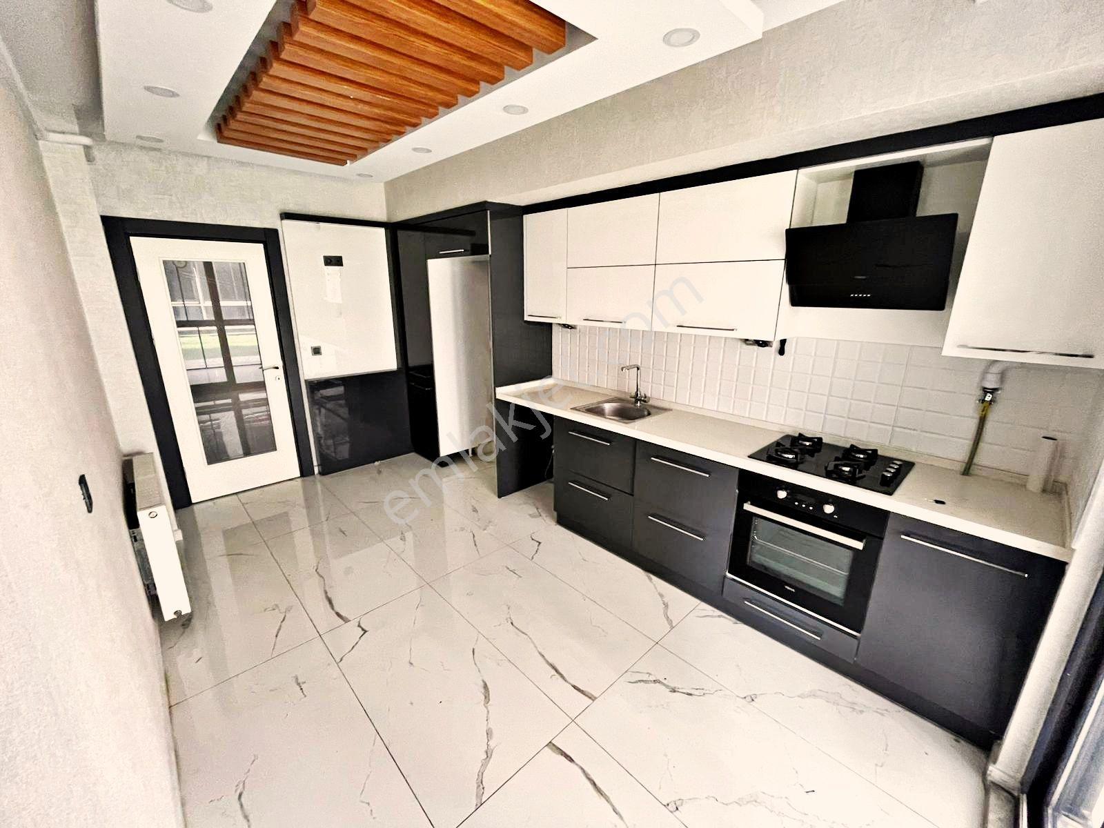 Blue Life Egenden Gerçek İlan-müstakil Tadında Satılık Kapalı Otoparklı Ön Cephe Ayrı Mtfk 3+1daire - Görsel 2