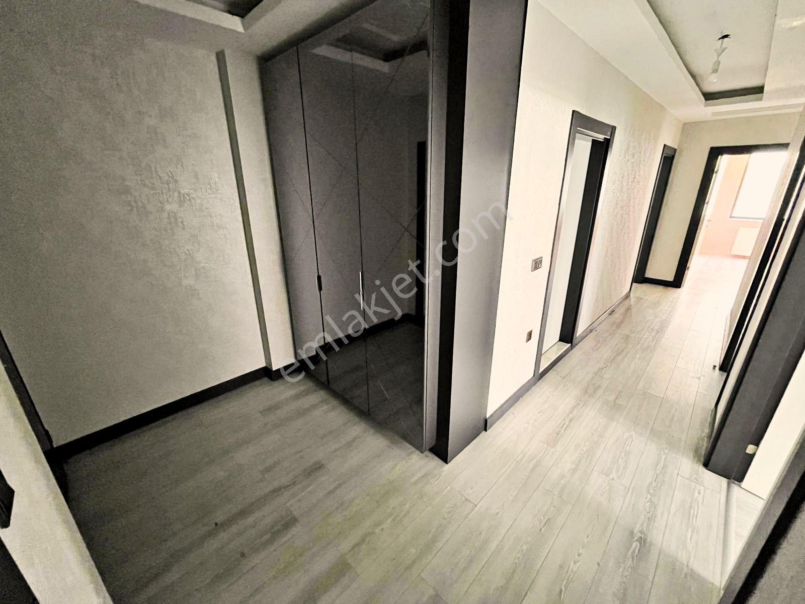 Blue Life Egenden Gerçek İlan-müstakil Tadında Satılık Kapalı Otoparklı Ön Cephe Ayrı Mtfk 3+1daire - Görsel 32