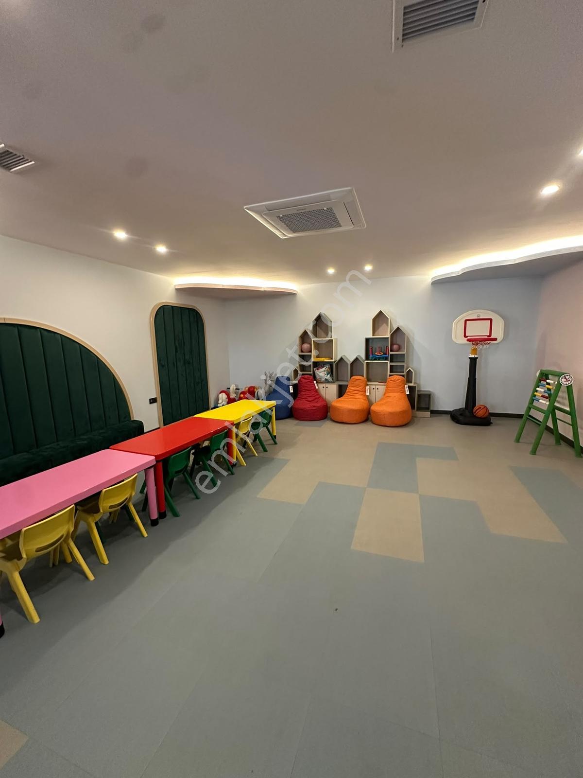 Alanya Mahmutlarda Toros Bulvar Sitesi 1+1 Satılık Daire - Görsel 18