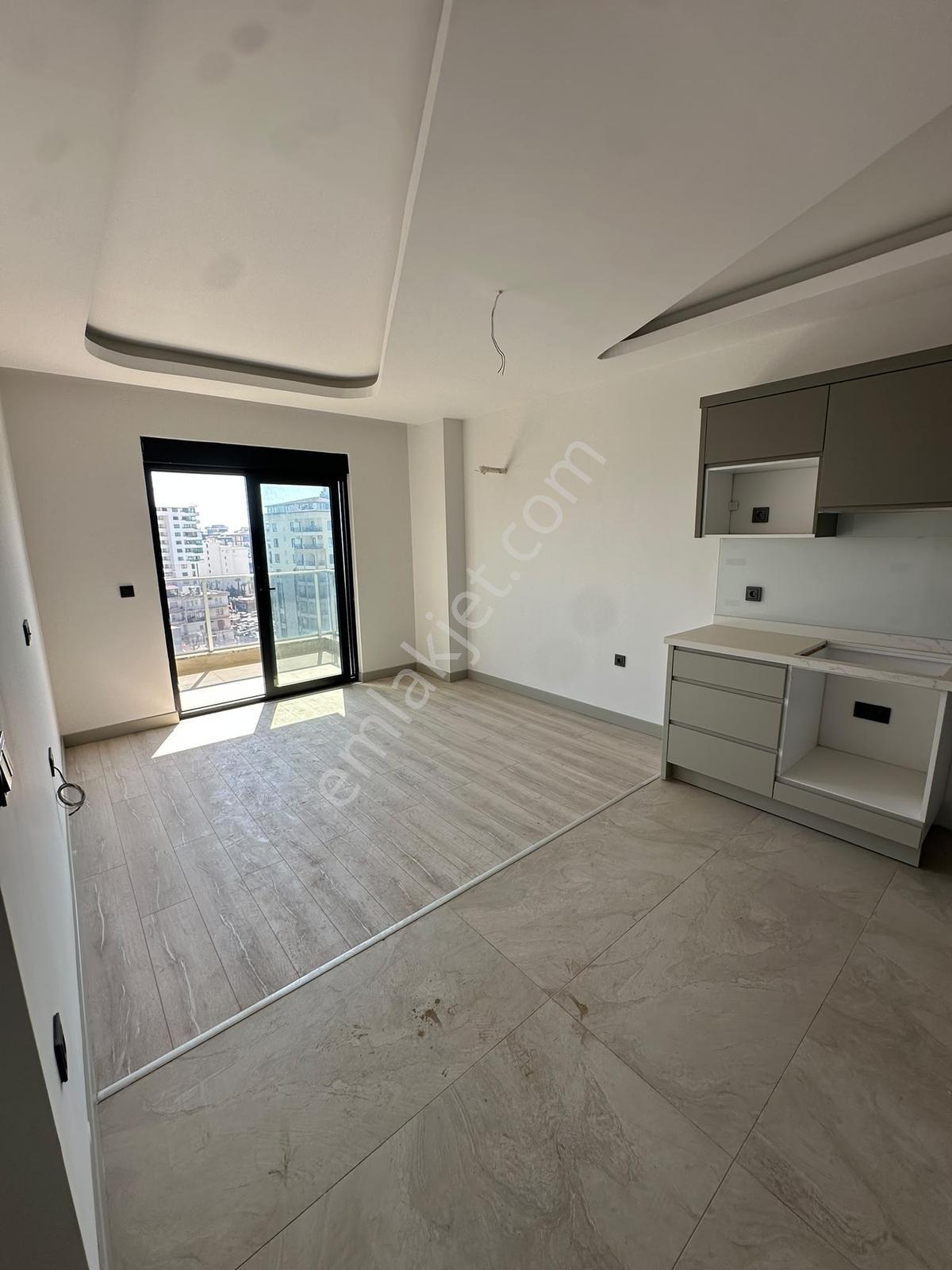 Alanya Mahmutlarda Toros Bulvar Sitesi 1+1 Satılık Daire - Görsel 6