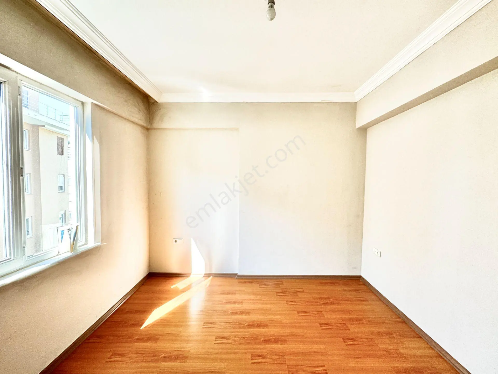 Yenigünde Ayrı Mutfaklı Asansörlü 2+1 Kiralık Arakat Daire - Görsel 24