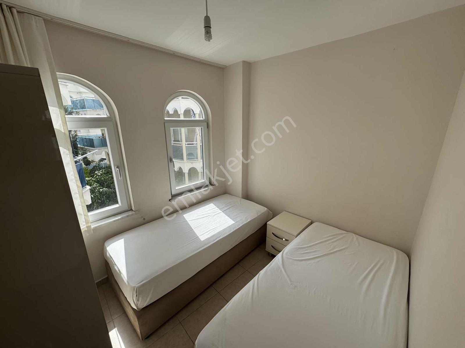 Güçlü Kardeşler Denize Sıfır Sitede 2+1 Deniz Manzaralı Daire - Görsel 16