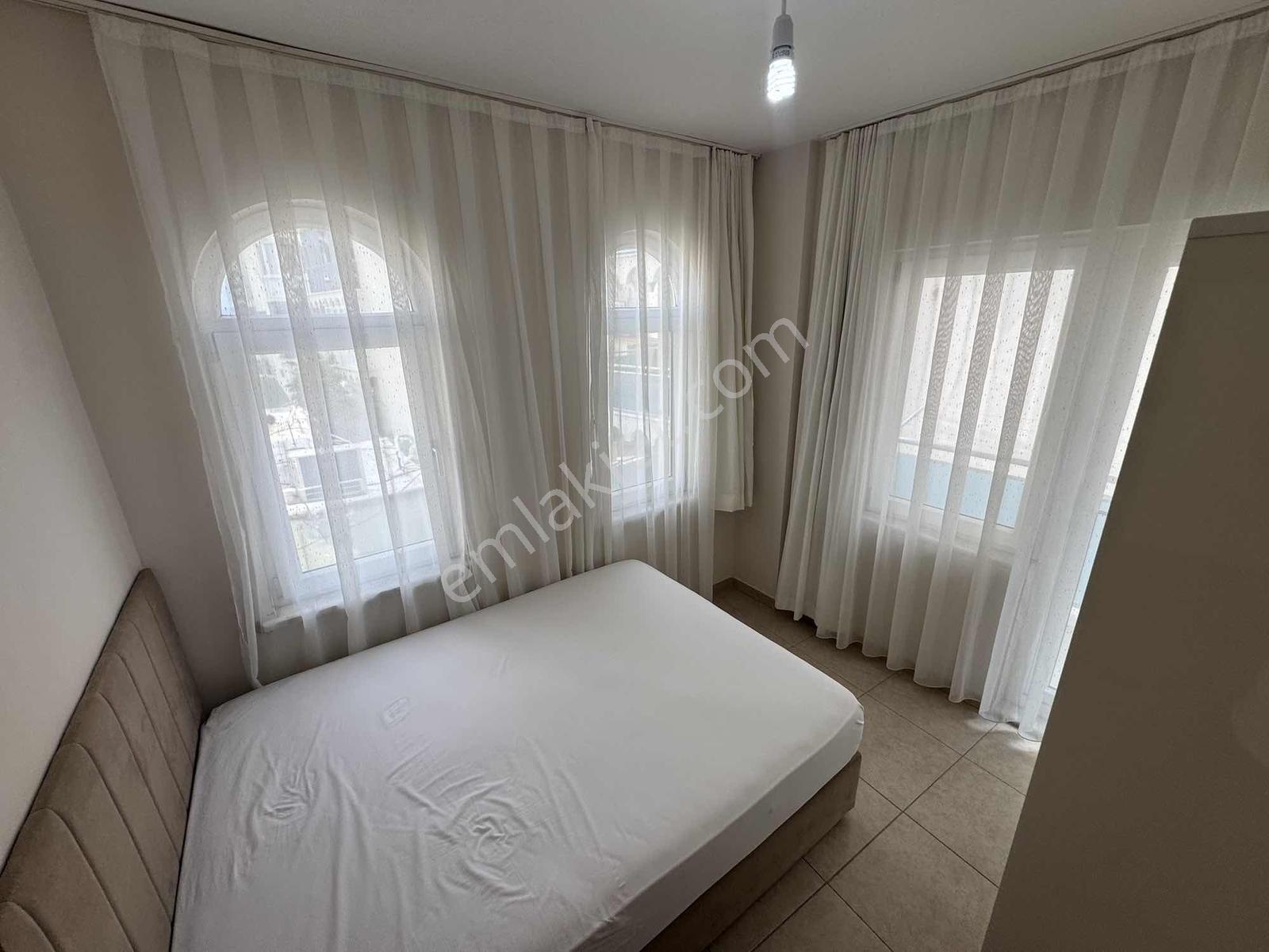 Güçlü Kardeşler Denize Sıfır Sitede 2+1 Deniz Manzaralı Daire - Görsel 21