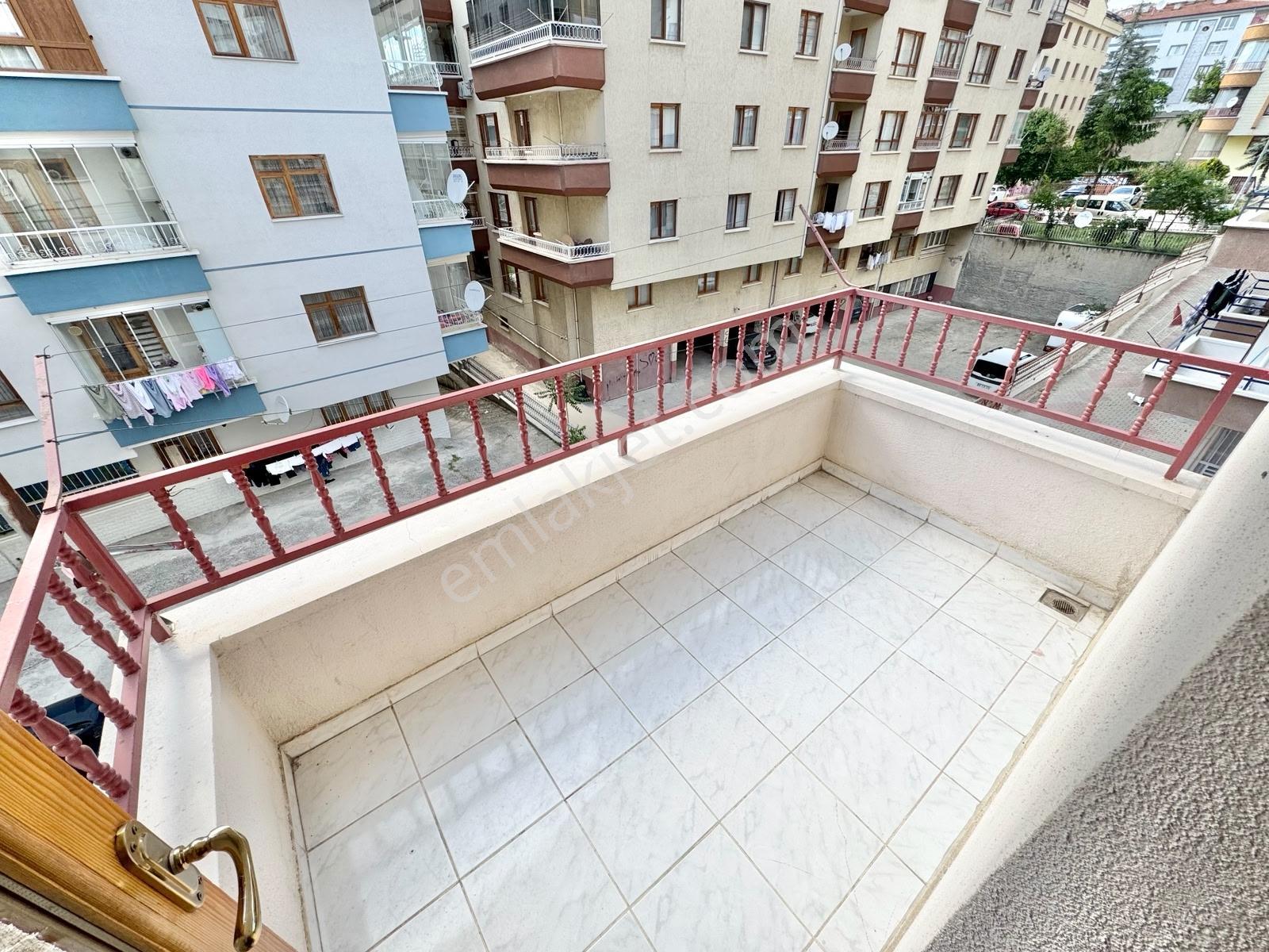 Bağlarbaşı'nda Satılık 3+1 Daire (10m2 Kilerli) - Görsel 20