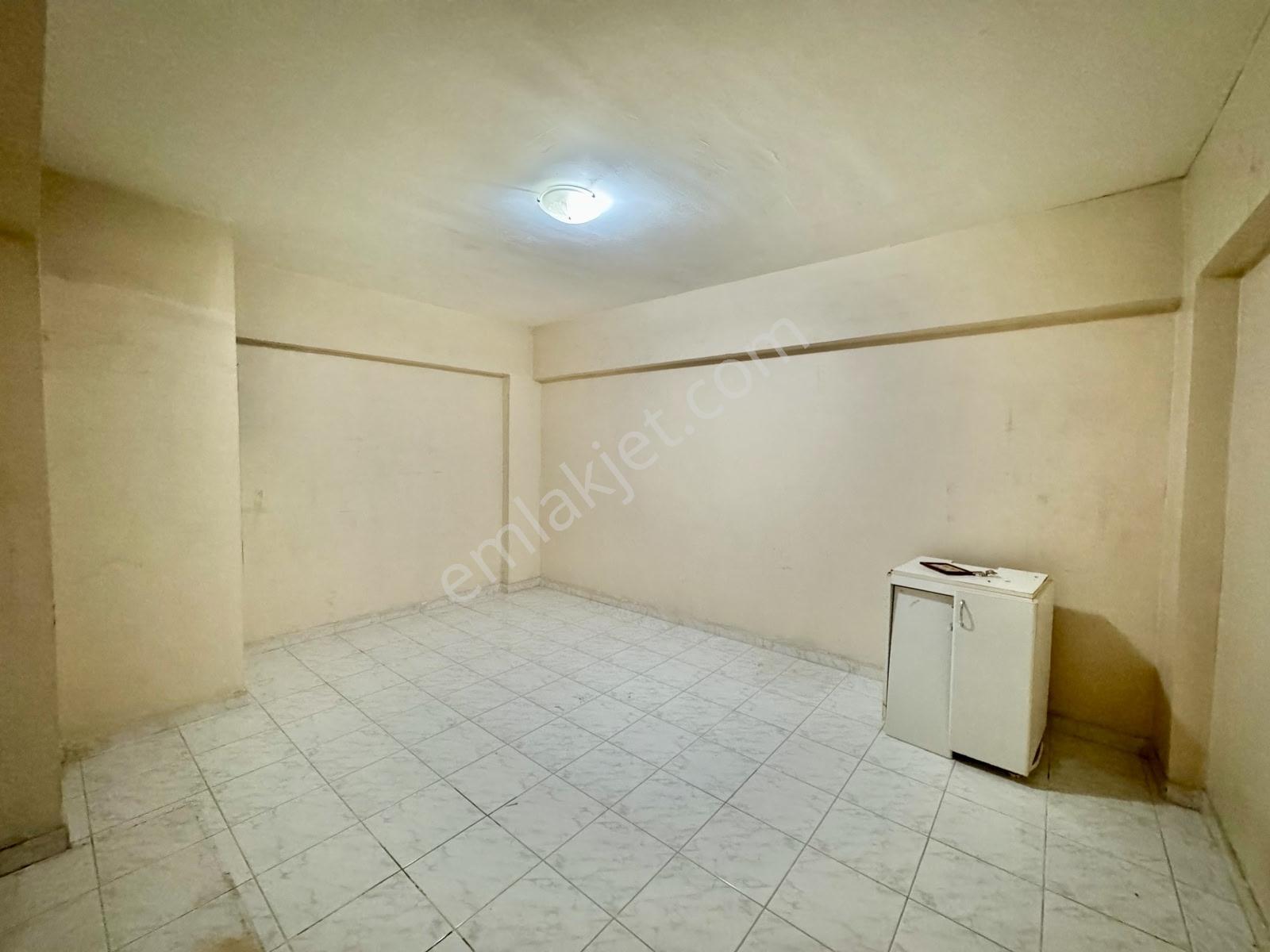 Bağlarbaşı'nda Satılık 3+1 Daire (10m2 Kilerli) - Görsel 10