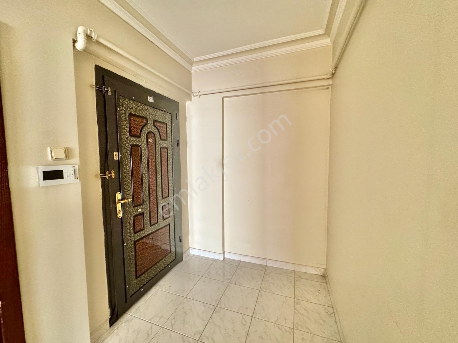 Bağlarbaşı'nda Satılık 3+1 Daire (10m2 Kilerli) - Görsel 32