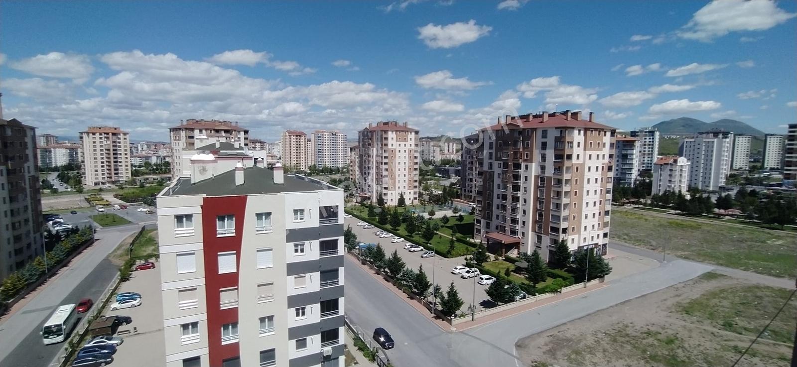 Altınoluk'ta Şehzade Konutlarında Manzaralı Temiz Daire - Görsel 11