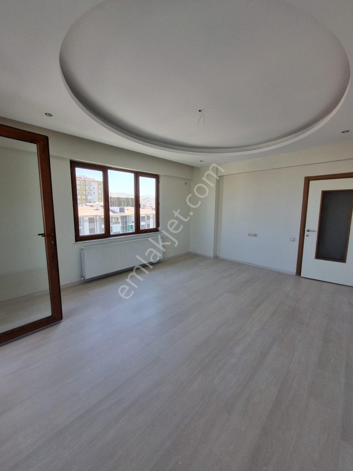 Yeşilyurt Çilesiz Mah Nıkah Sarayı Yanında Cad Üzerinde 9. Ara Kat 4+1 Satılık Daıre - Görsel 7