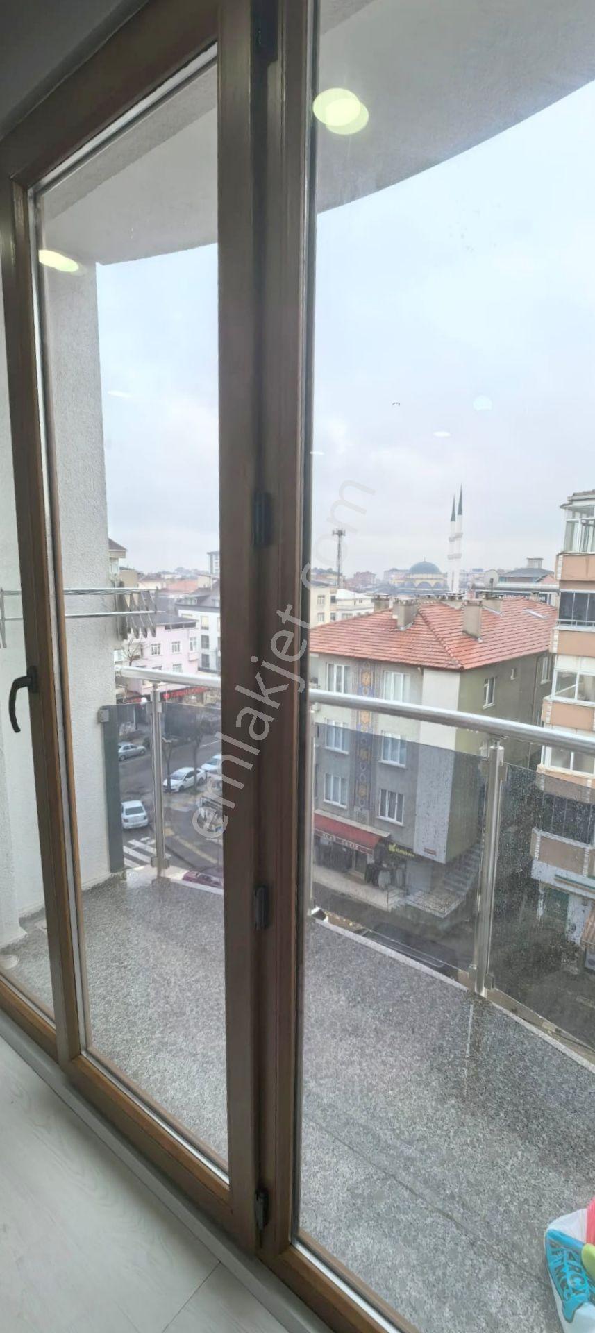 Mertcan'dan Çamçeşme Mah. İskanlı Ara Kat Balkonlu 3+1 Daire - Görsel 5
