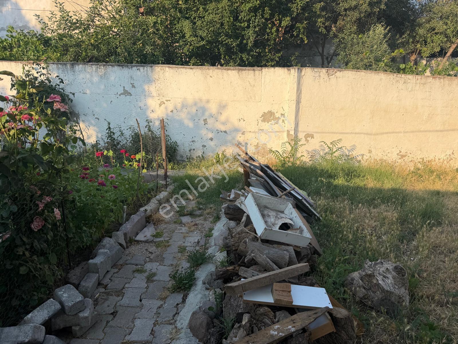 Manisa Üçpınar'da Satılık 150 M2 Arsa İçinde Müstakil Yaşam - Görsel 7